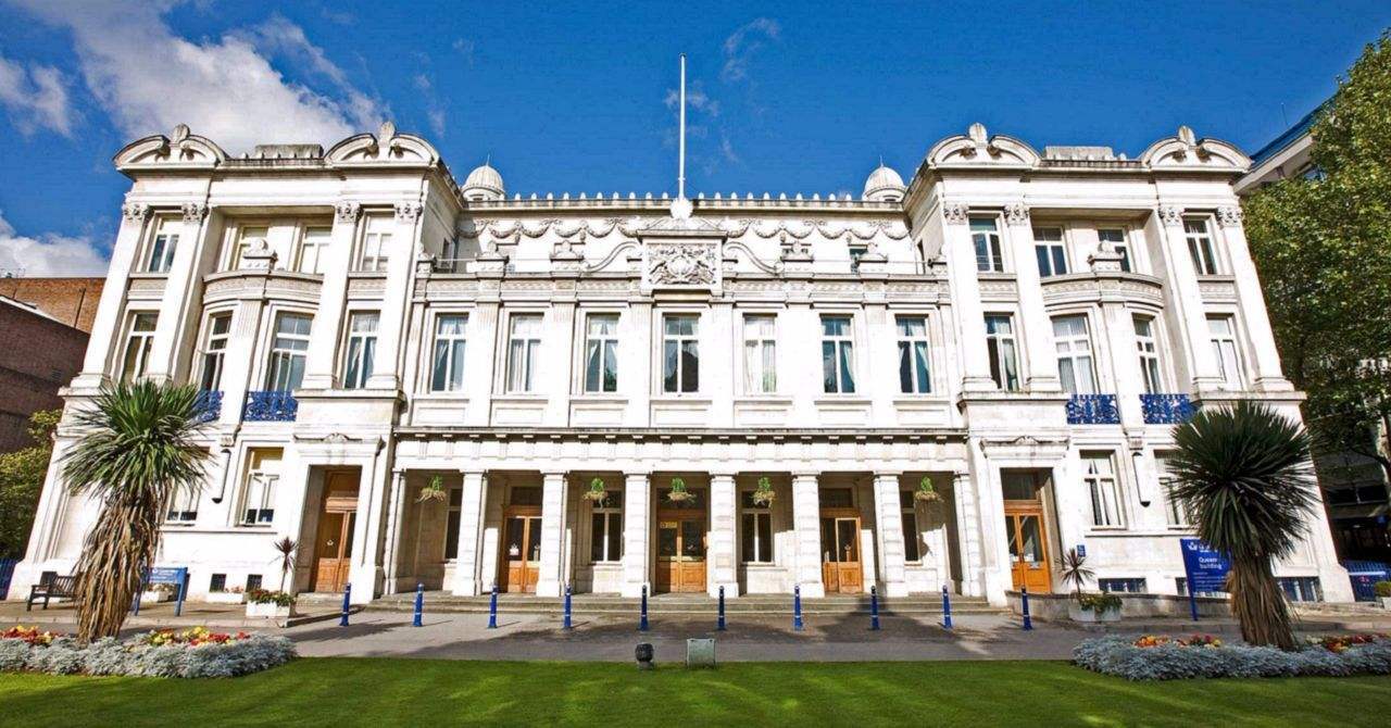 英國卡迪夫大學(xué)碩士申請條件是什么？